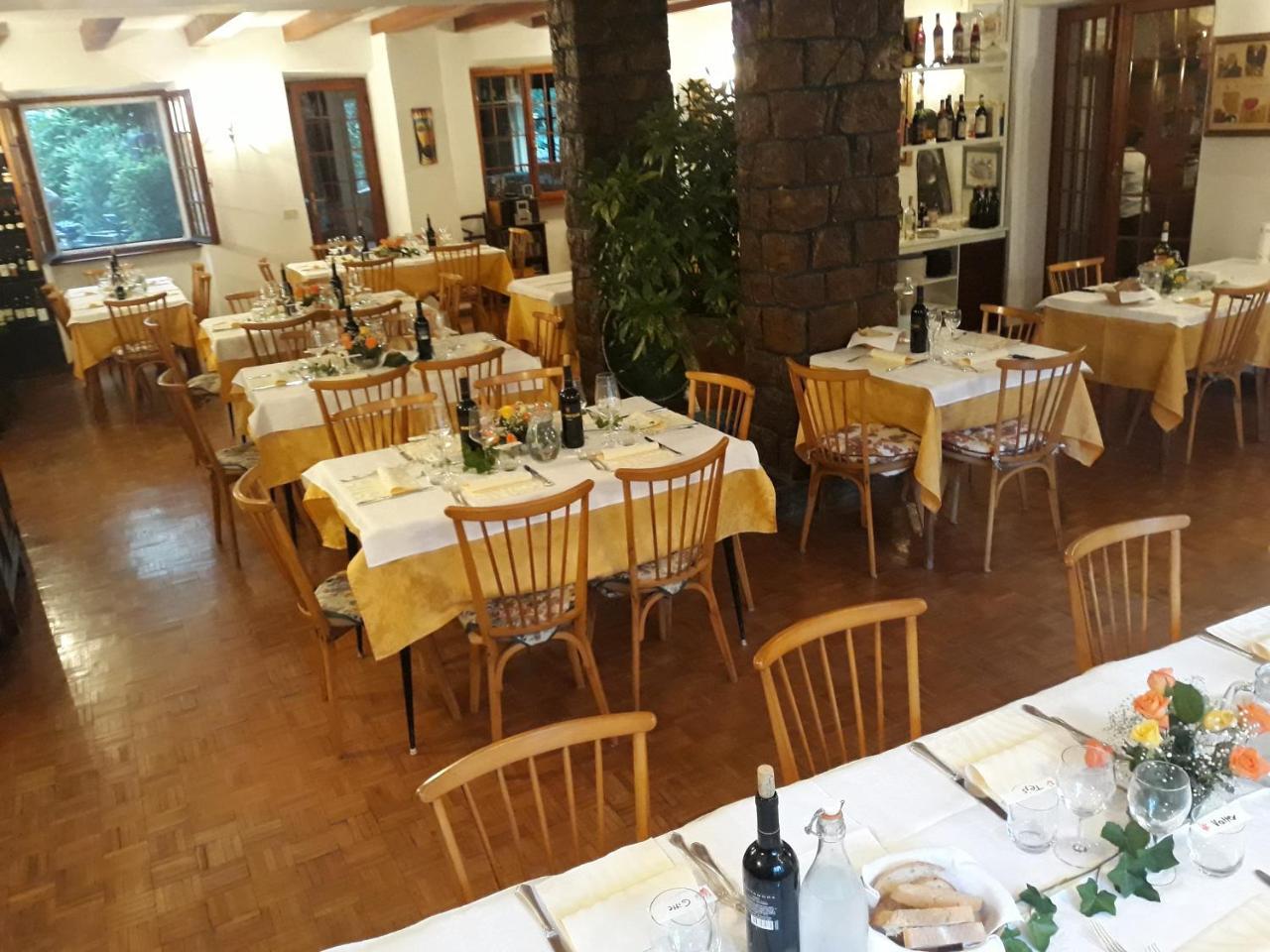 Albergo La Baita Corfino Luaran gambar